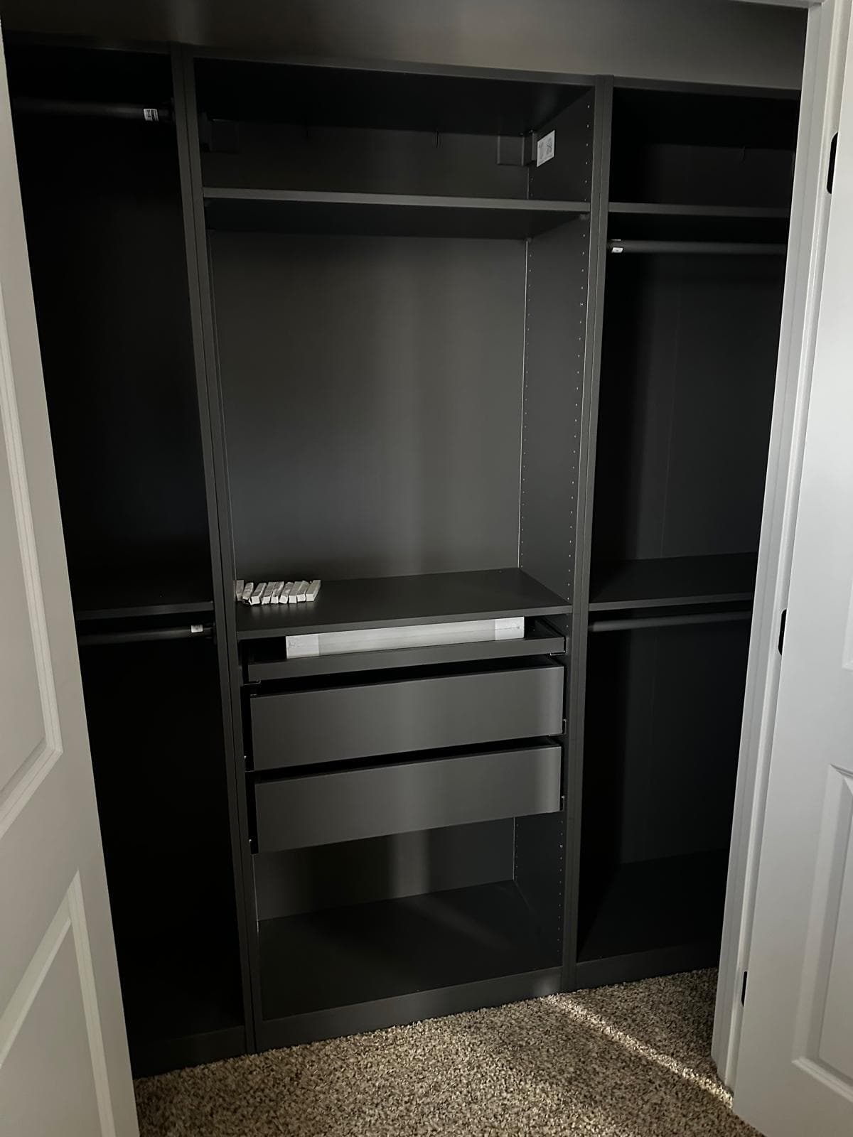Efficient Closet Assembly – A Simple Yet Functional Upgrade